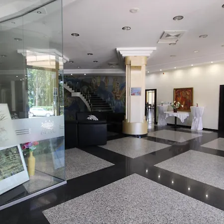 Menada In Vris * 사레보